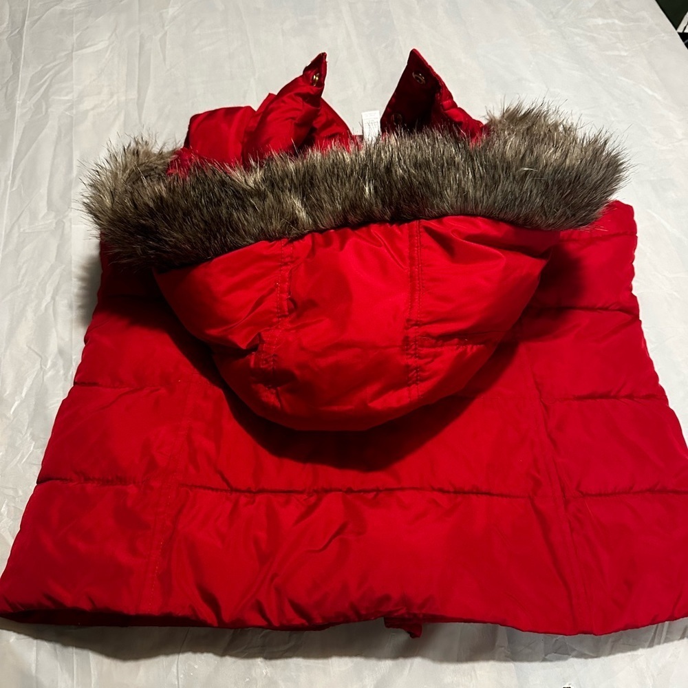 Vest Women’s Red Charter Club vest Faux Fur size small Great condition! Warm! - Picture 5 of 9